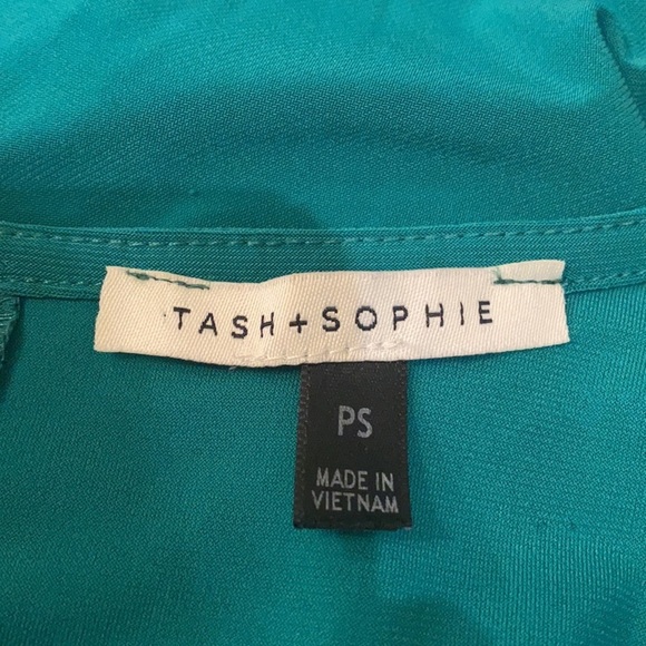 Tash and Sophie green dress - Picture 2 of 5